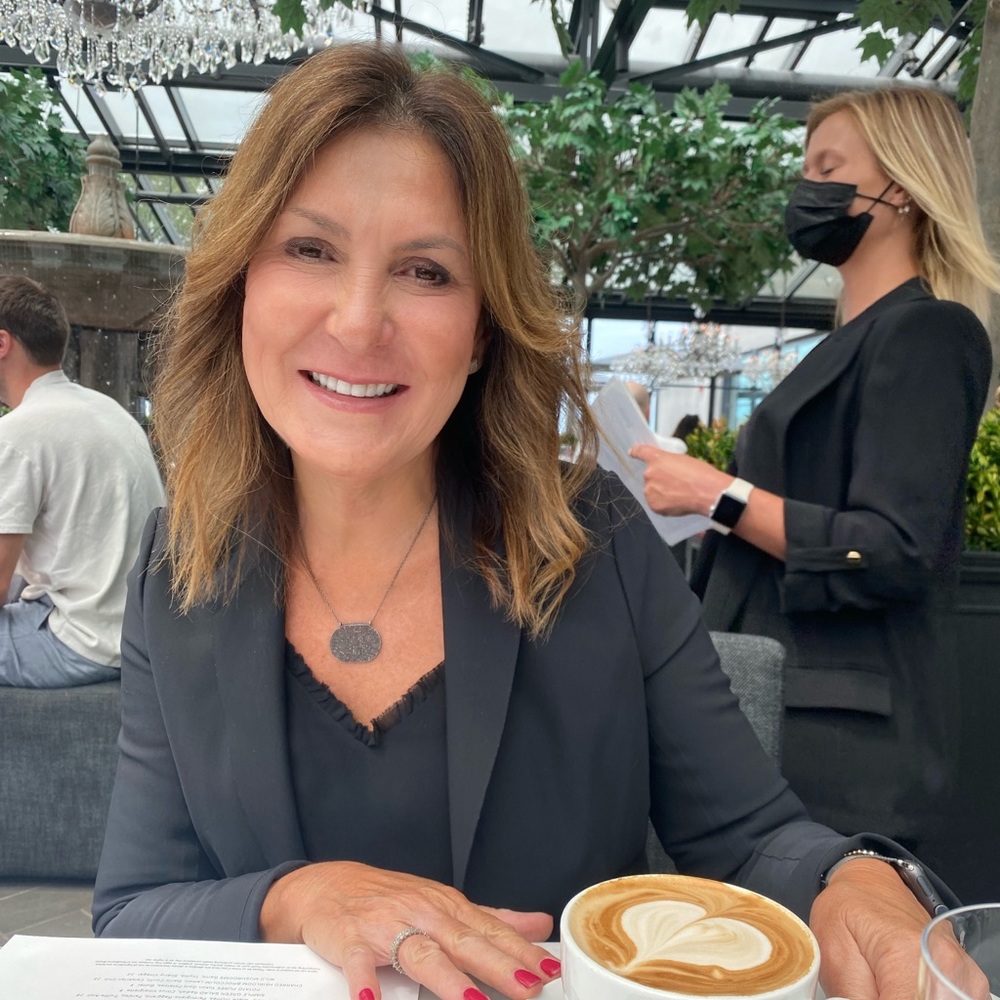 Meet your Posher, Lee